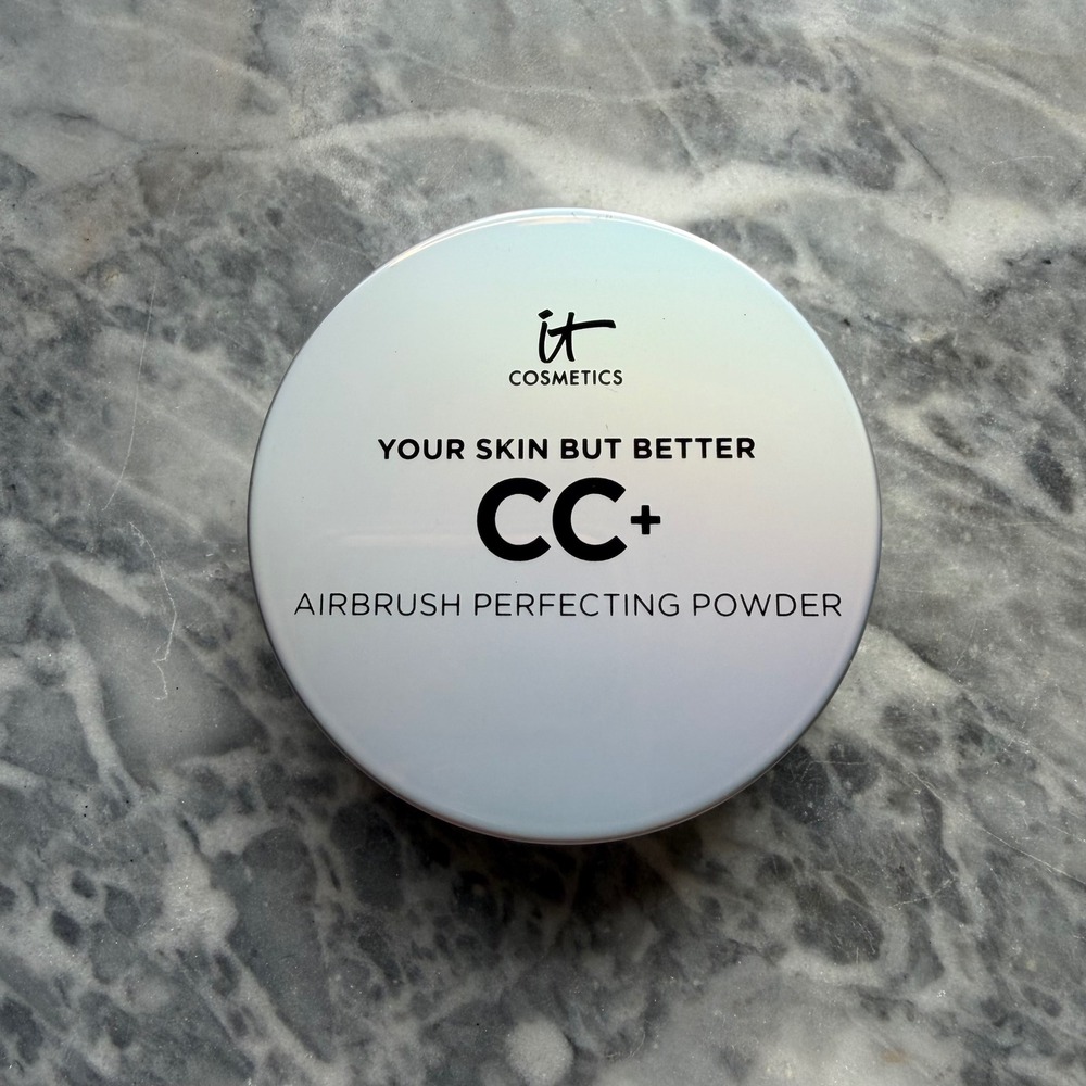 IT Cosmetics Your Skin But Better CC+ Airbrush Perfecting Powder Medium Tan
